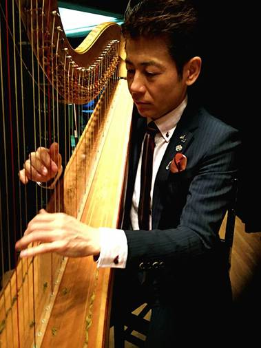 �n�[�v, �l, ���y, �j ���܂܂�Ă���摜

AI �����R���e���c�͌����܂މ\��������܂��B